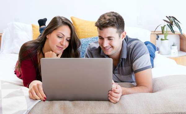 Qui contacter pour estimer une maison ? 1 Qui contacter pour estimer une maison ? demande le couple