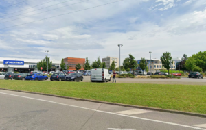 Valeur Locative d'un Magasin de Sport à Valence, Zone d'Activités Les Couleurs 4 valence 1